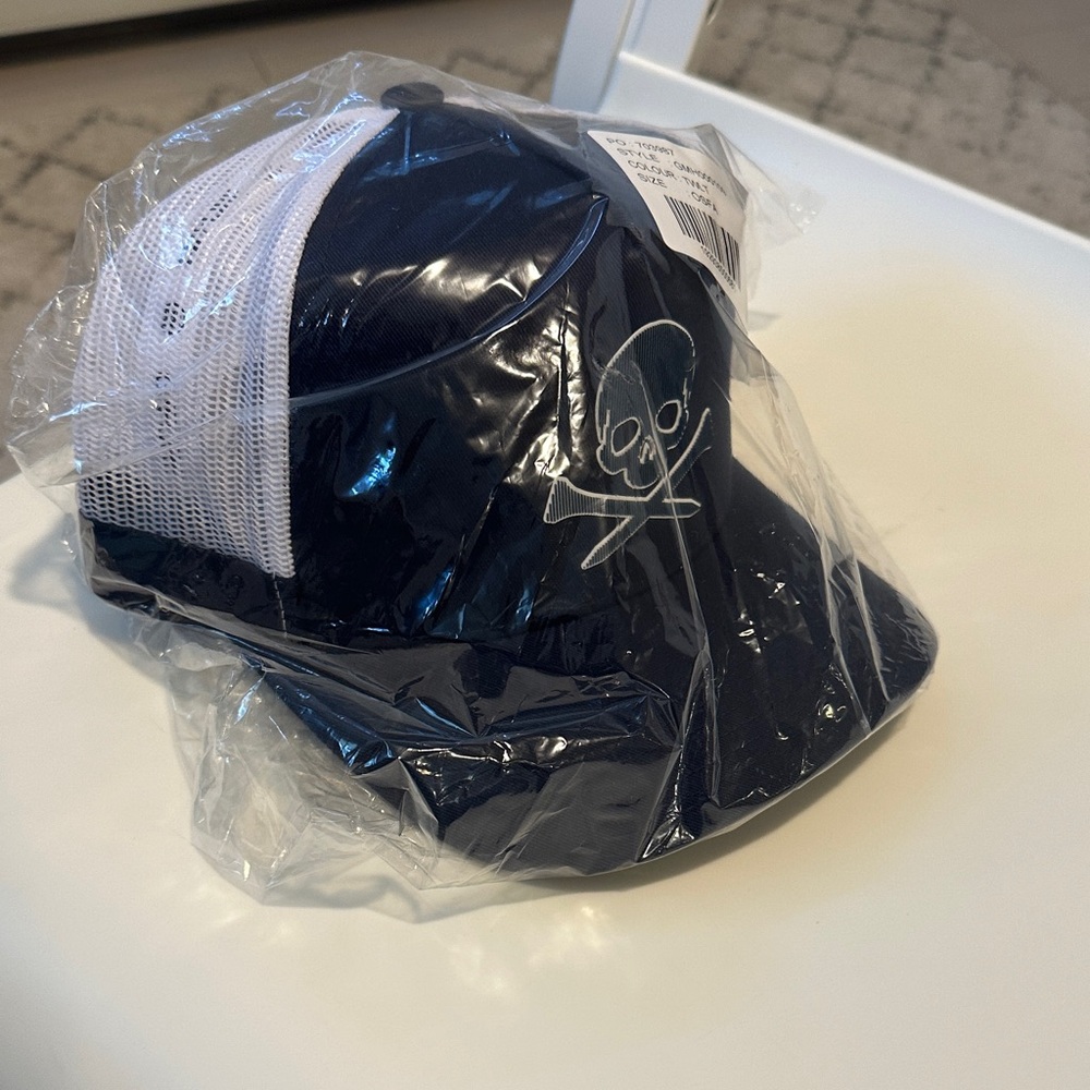 G/FORE Black and White Cap